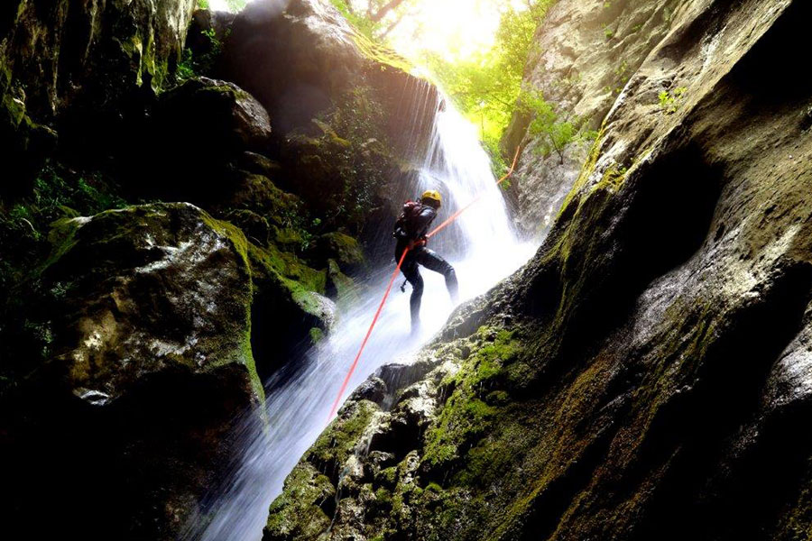 Canyoning
