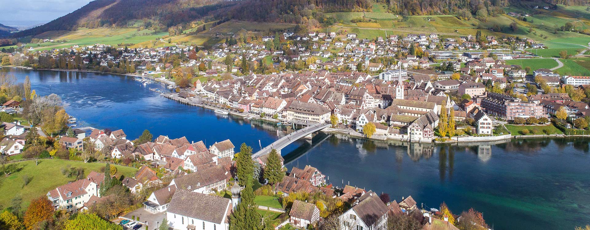 SteinamRhein_vonOben_Rhein_Stadt_BurgHohenklingen_November